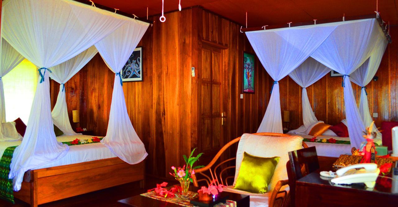Kungkungan Bay Resort Bitung Экстерьер фото