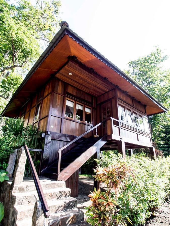 Kungkungan Bay Resort Bitung Экстерьер фото